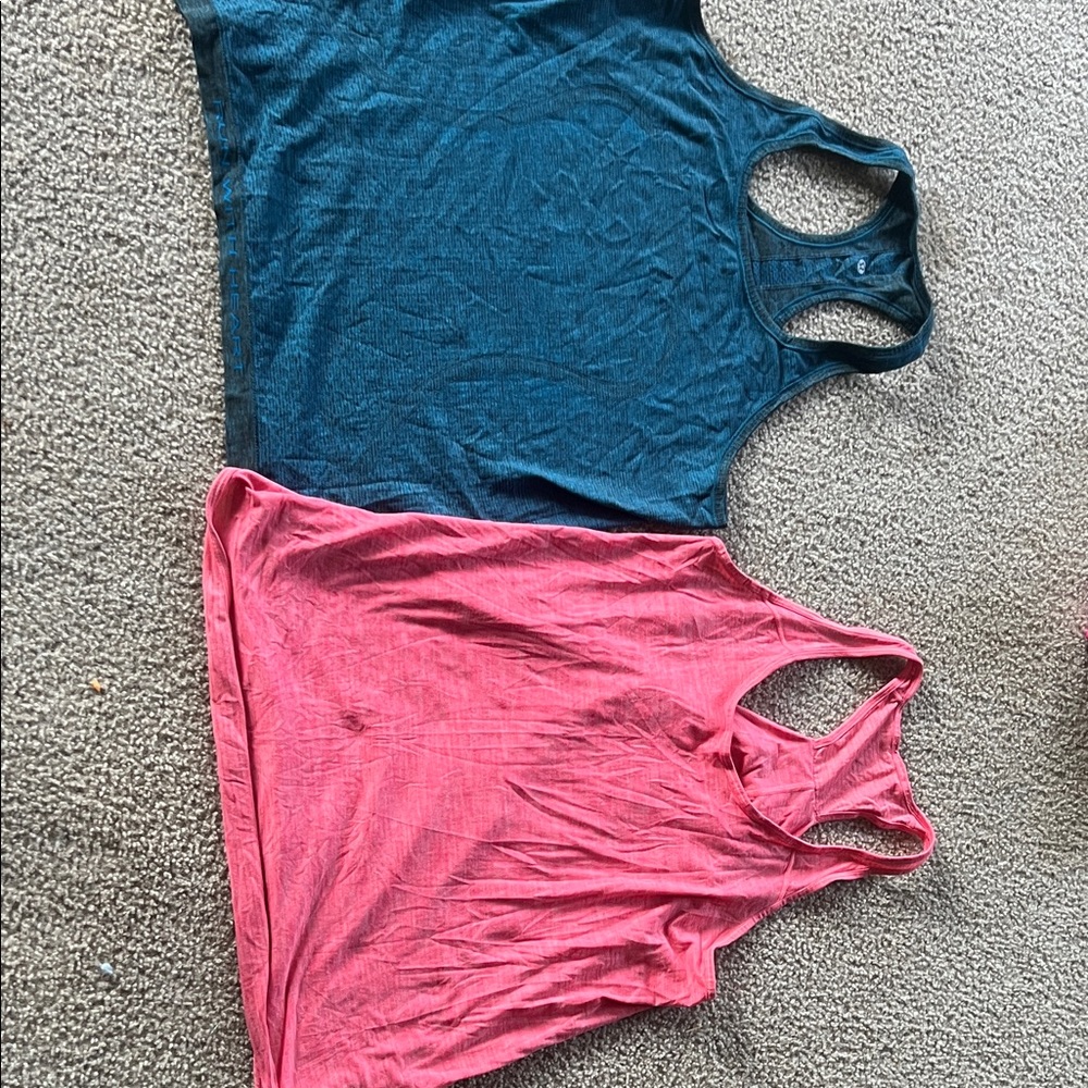 Lululemon tank tops